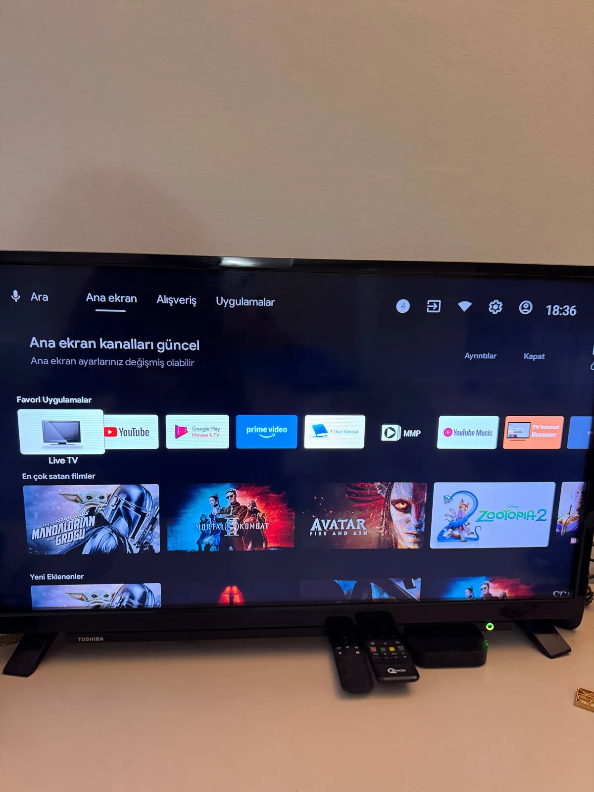 Смарт-телевизор Toshiba 82 см 2