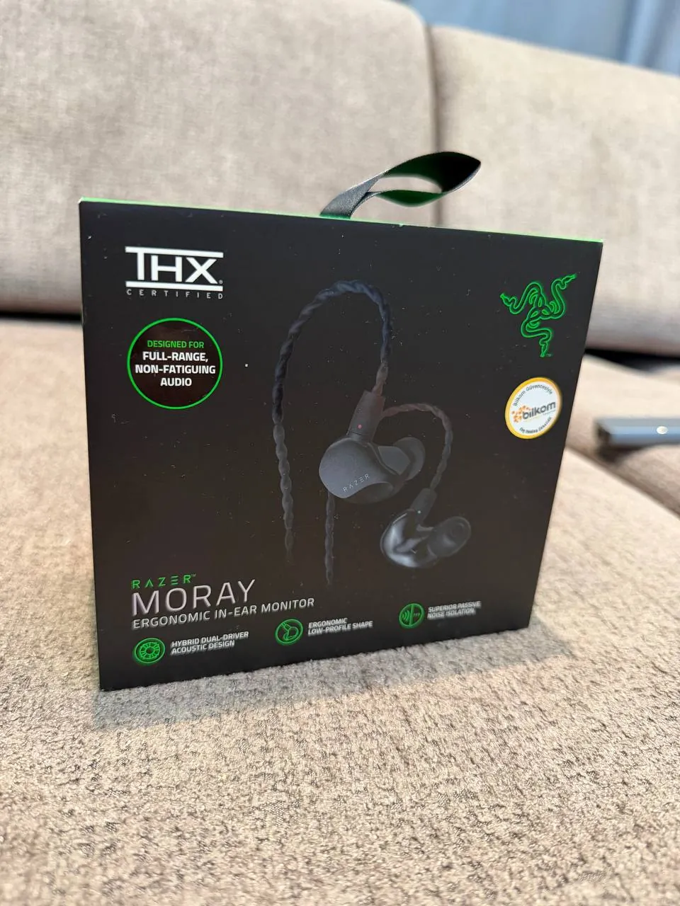 IEM наушники Razer в хорошем состоянии 1