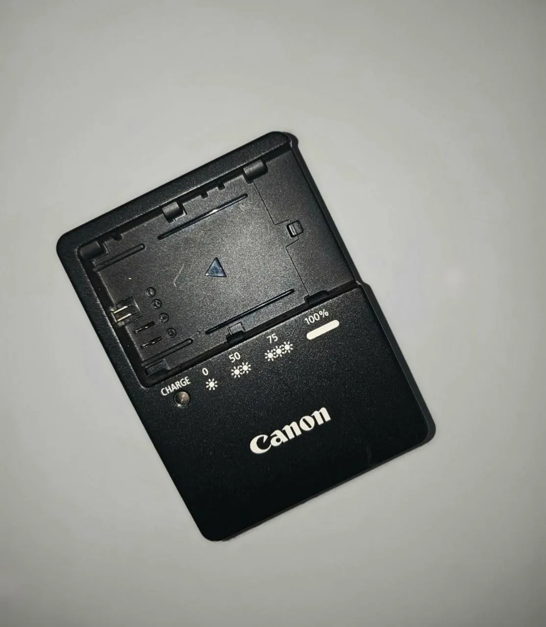 Фотоаппарат Canon 80D с объективом 50mm 5