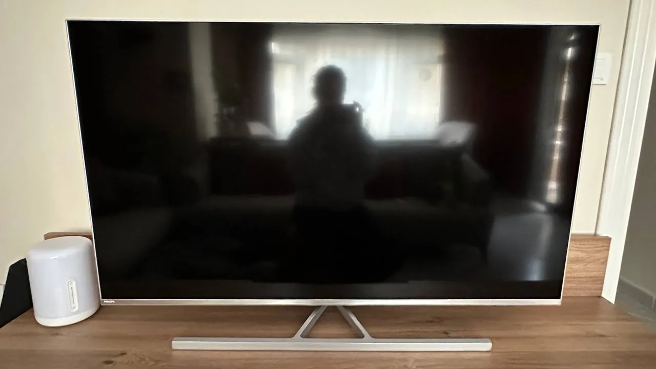 Телевизор Philips 50PUS8506 1