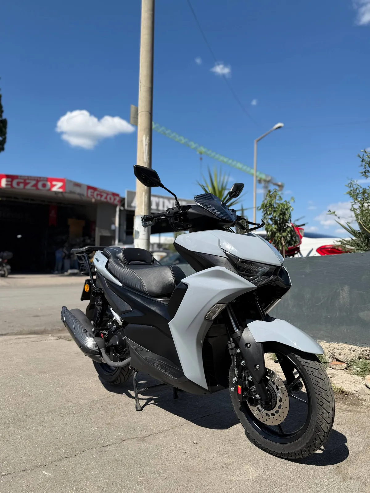 Скутер Kuba Vizy 50 1