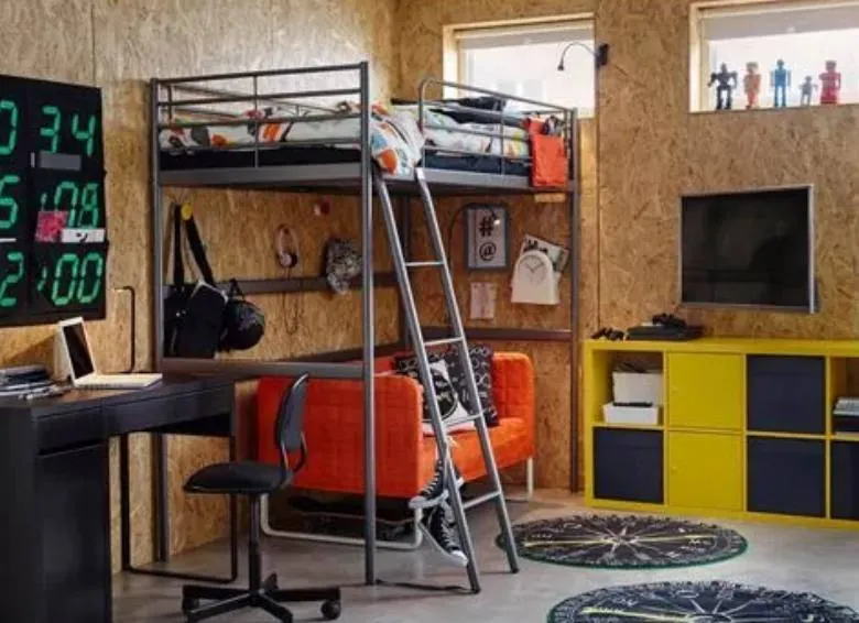 Кровать-чердак IKEA SVARTA 2