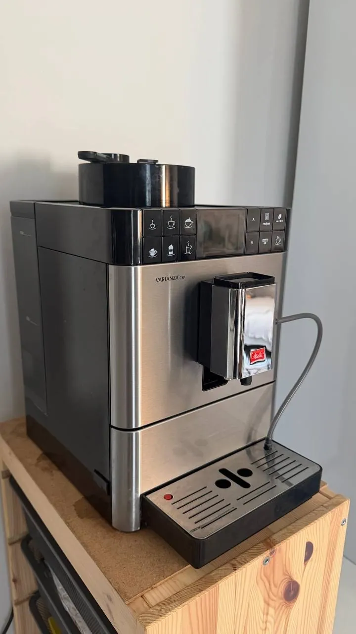 Автоматическая кофемашина Melitta Caffeo Varianza 1