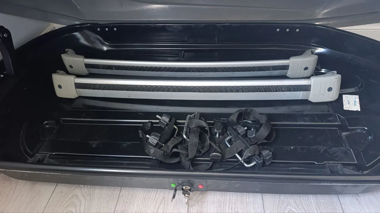 Автобокс YUAGO Optima 390 л с поперечинами 3