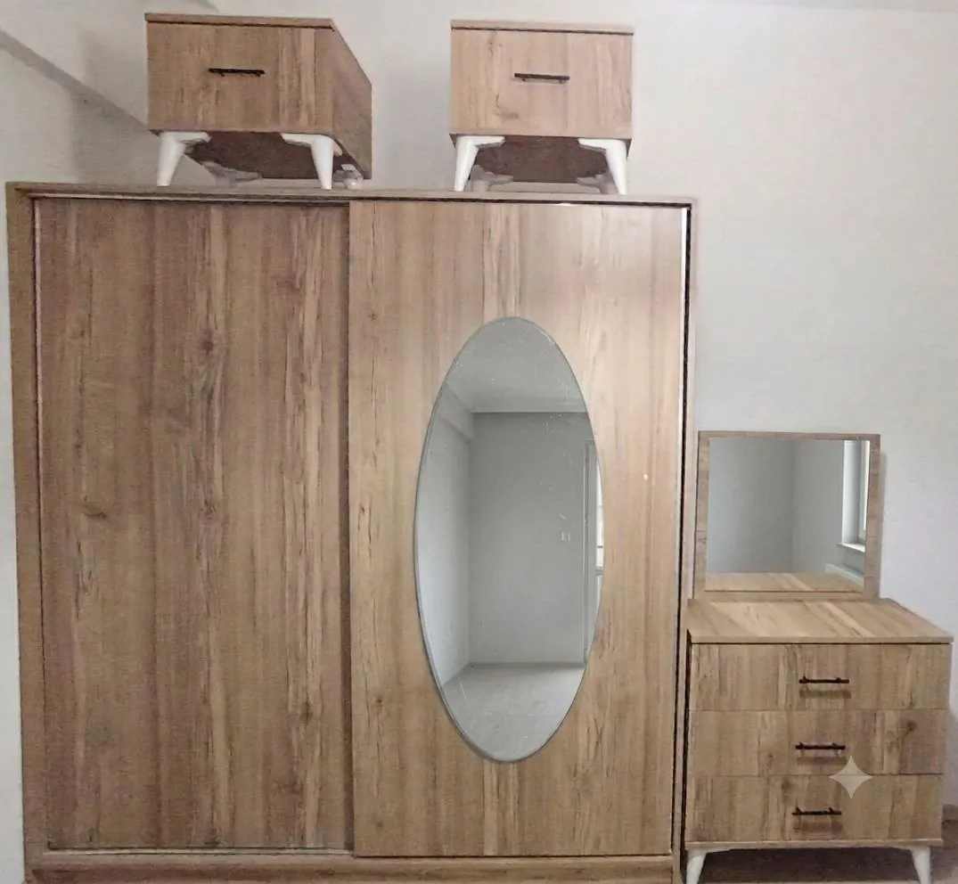 Мебельный гарнитур, бытовая техника и вещи 1