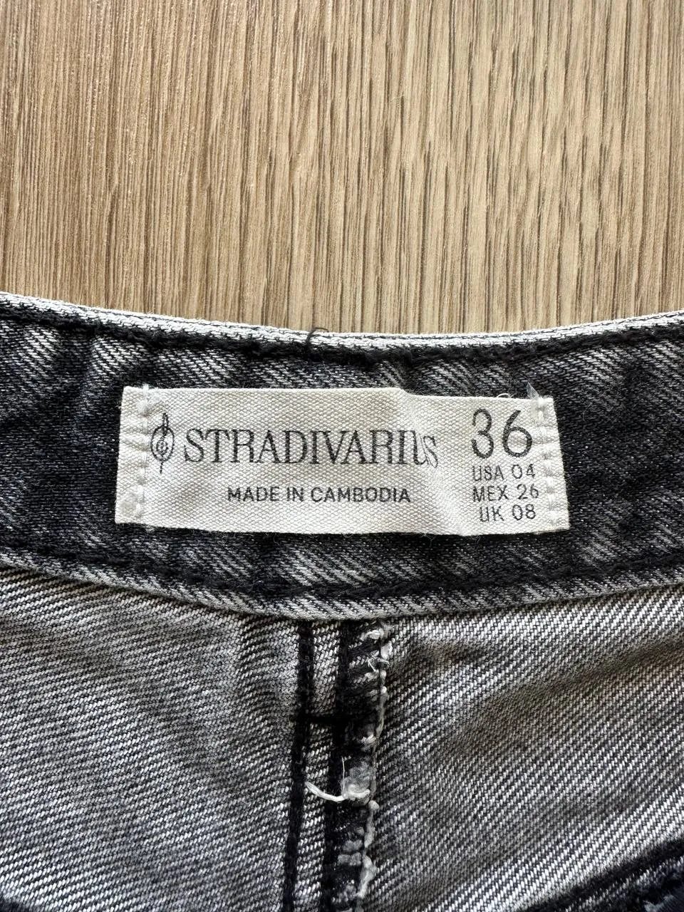 Джинсовые шорты Stradivarius в состоянии новых 3
