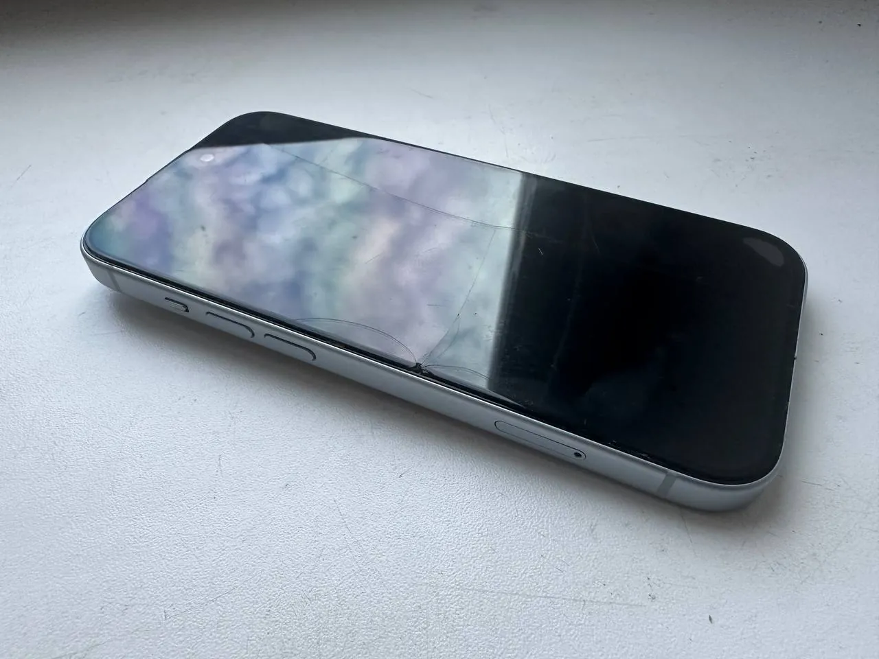 IPhone 15 в отличном состоянии 2