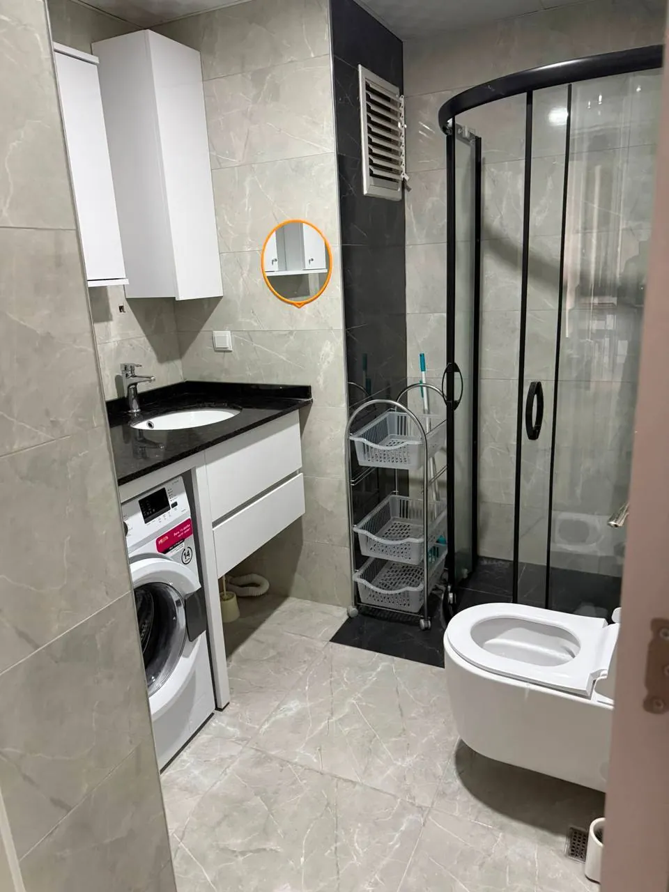 Квартира 1+1 в районе Йенигюн 7