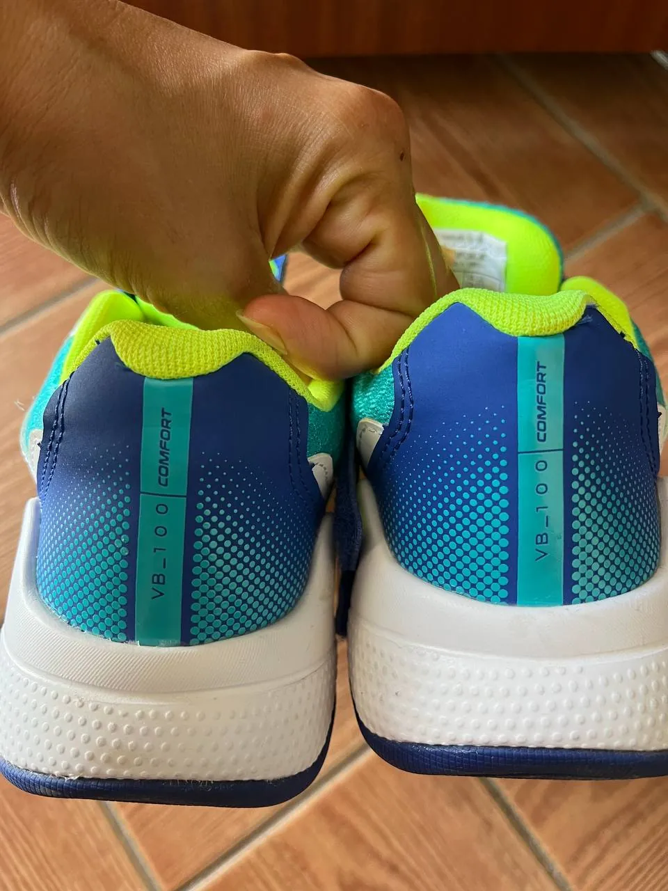 Кроссовки Decathlon для ребёнка размер 34 2
