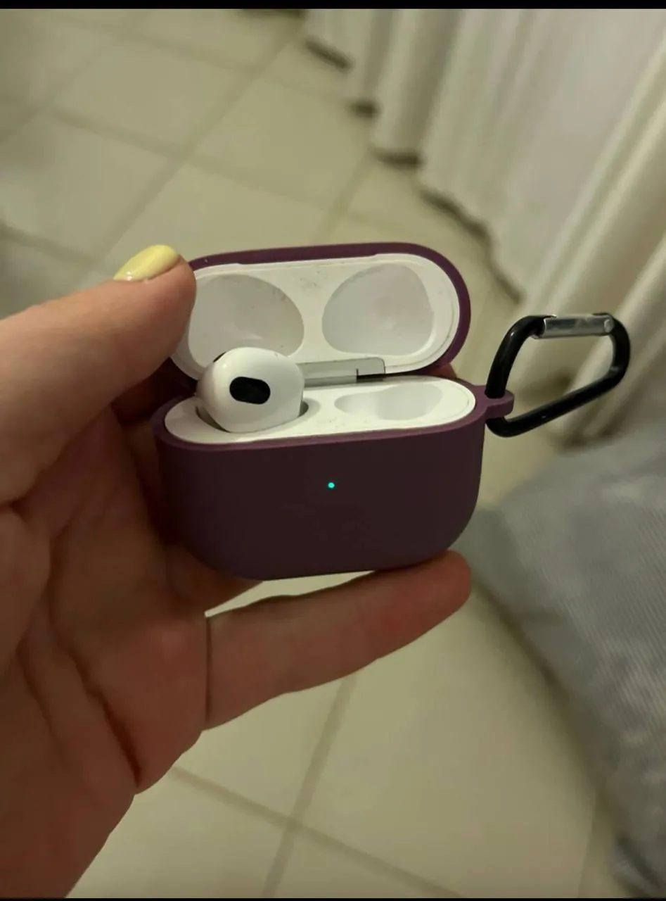 AirPods 3 поколения, один наушник отсутствует 1