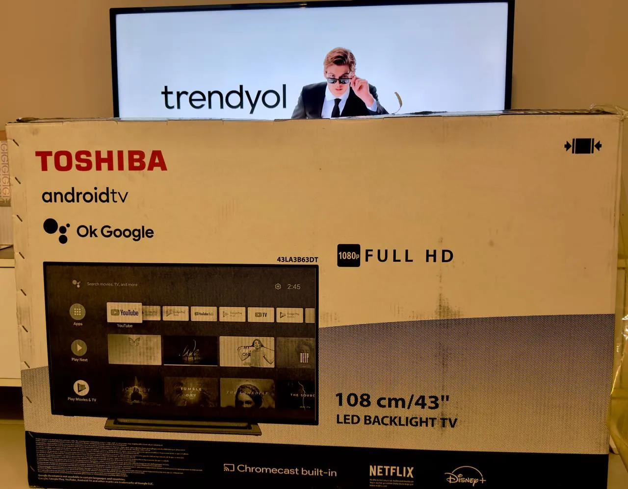 Телевизор Toshiba 43 дюйма Smart TV 1