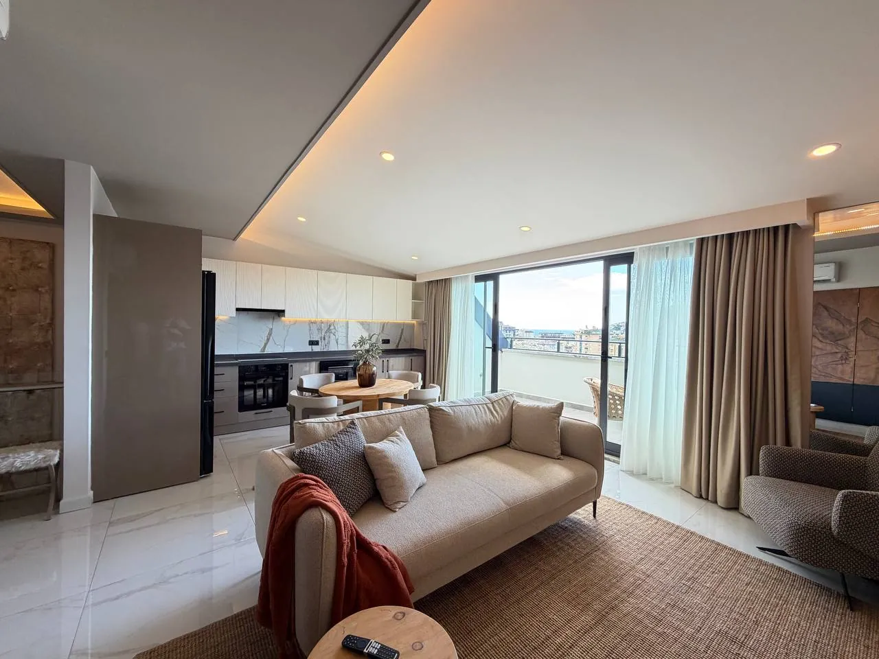 Дуплекс 2+1 в Royal Towers, Аланья 1