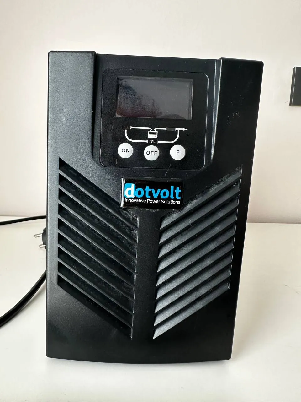 ИБП Dotvolt VOLT MN 1 kVA для дома 4