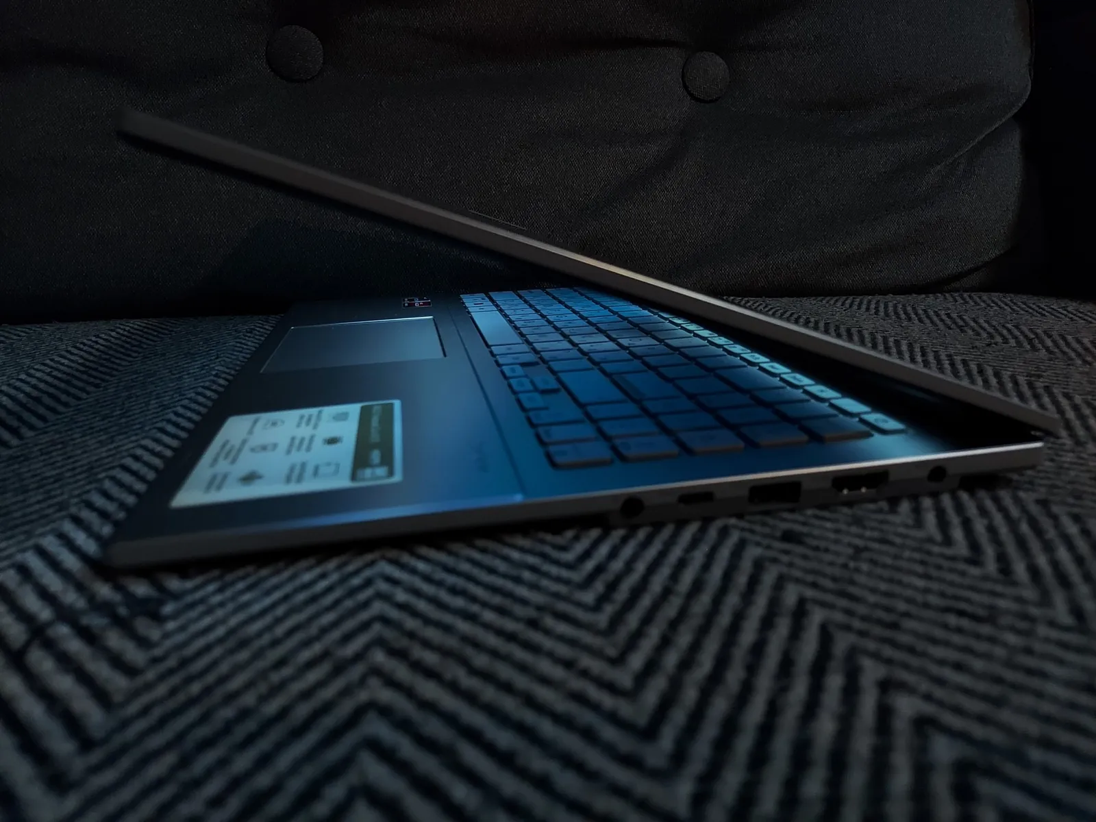 Ноутбук Asus VivoBook на процессоре Ryzen 5 4