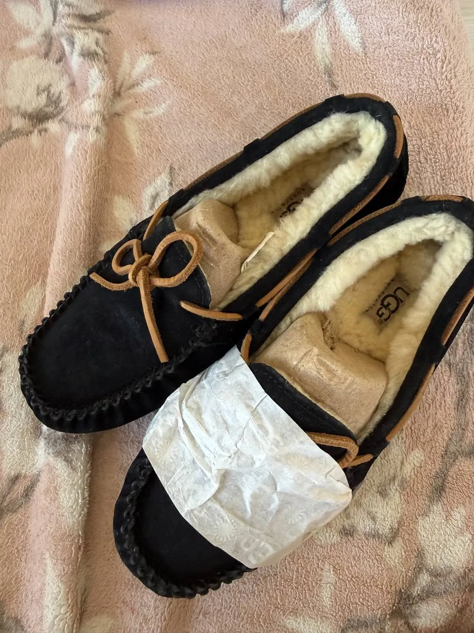 Оригинальные UGG размера 36, новые 1