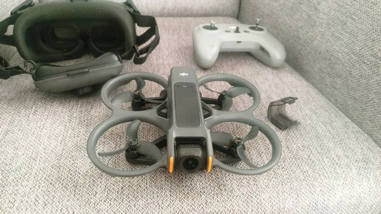 DJI Avata 2 с очками и FPV-контроллером 1