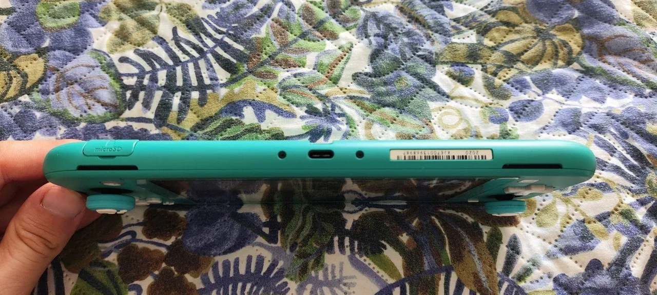 Nintendo Switch Lite с играми и картой памяти 3