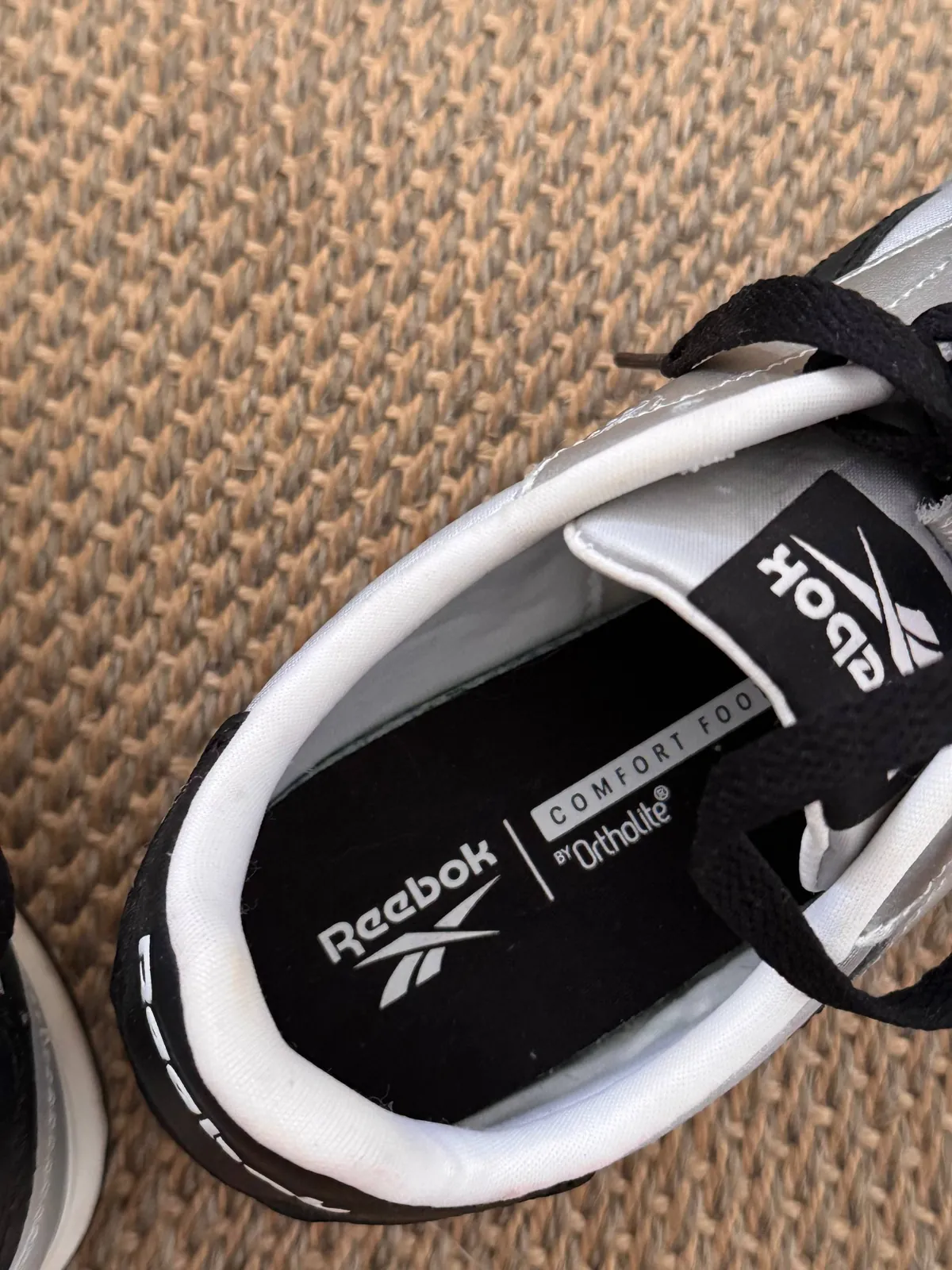 Кроссовки Reebok unisex 38 размера 3