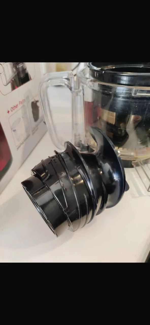 Шнековая соковыжималка Tribest Slowstar холодного отжима 1