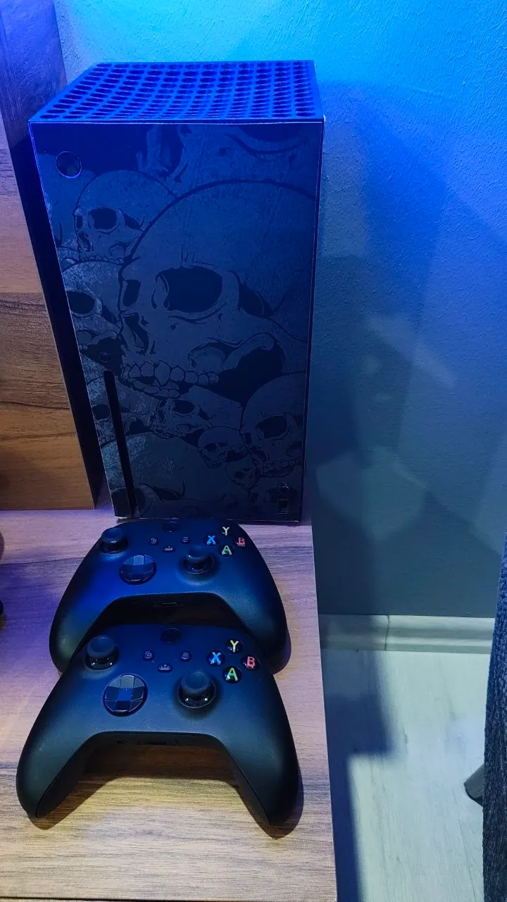 Игровая приставка Xbox Series X 1 ТБ 2