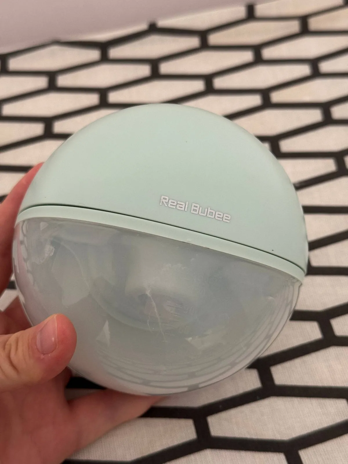 Молокоотсосы Philips Avent и портативный беспроводной 3