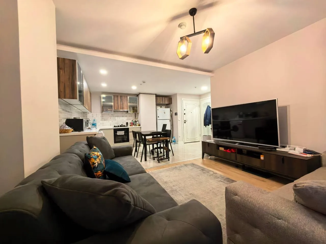 Квартира 1+1 в резиденции в Кягитхане, 4 Levent 1