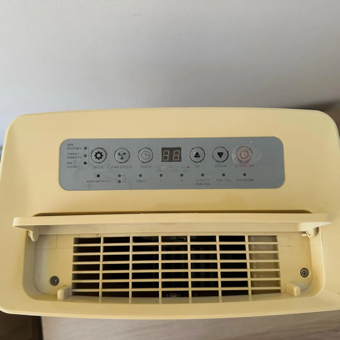 Осушитель воздуха SilverCrest SLE 320 C4 2