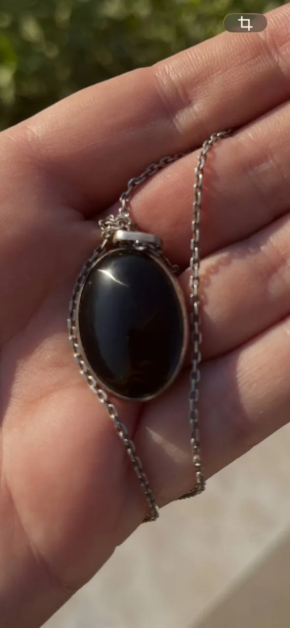 Серебряное украшение с камнем гагат 2