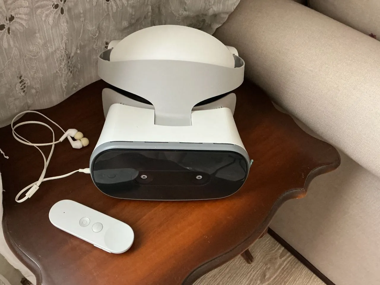 VR-очки Lenovo Daydream с пультом 3