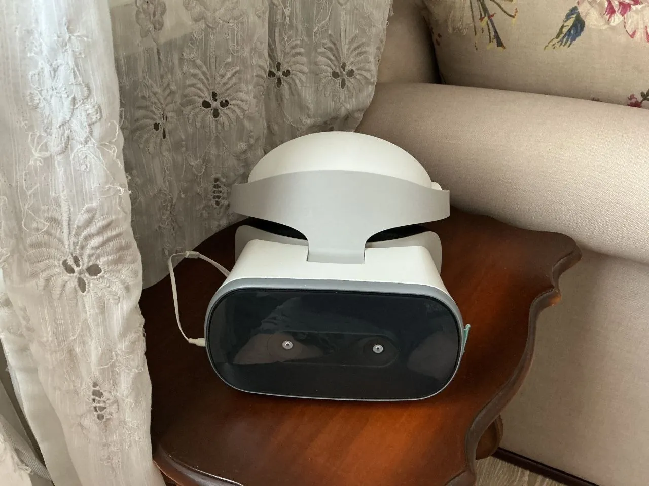 VR-очки Lenovo Daydream с пультом 2