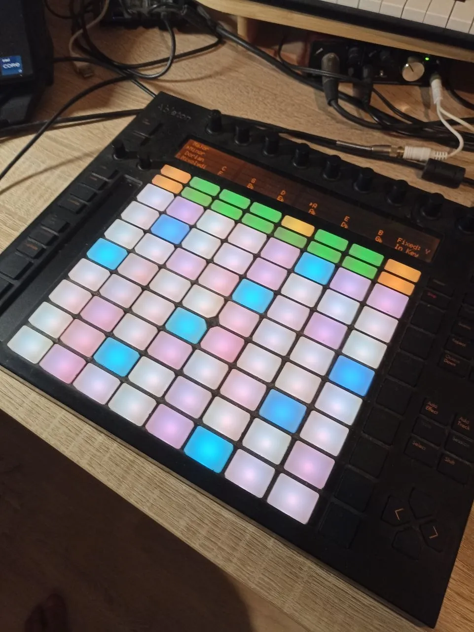 MIDI-контроллер Ableton Push 1 в Анталии 1