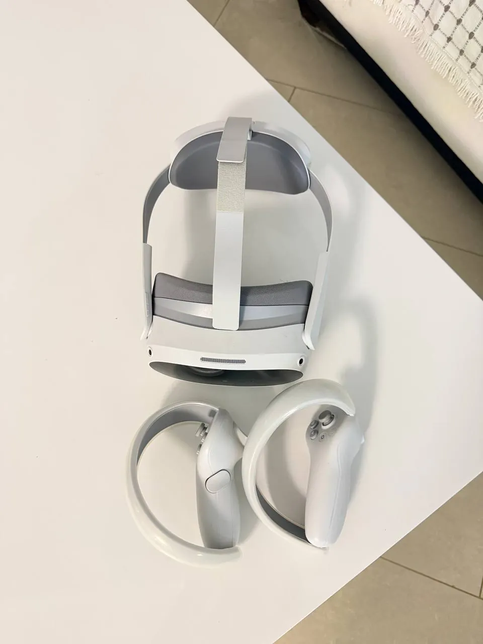 VR-шлем Pico 4 128 ГБ в Махмутларе 4