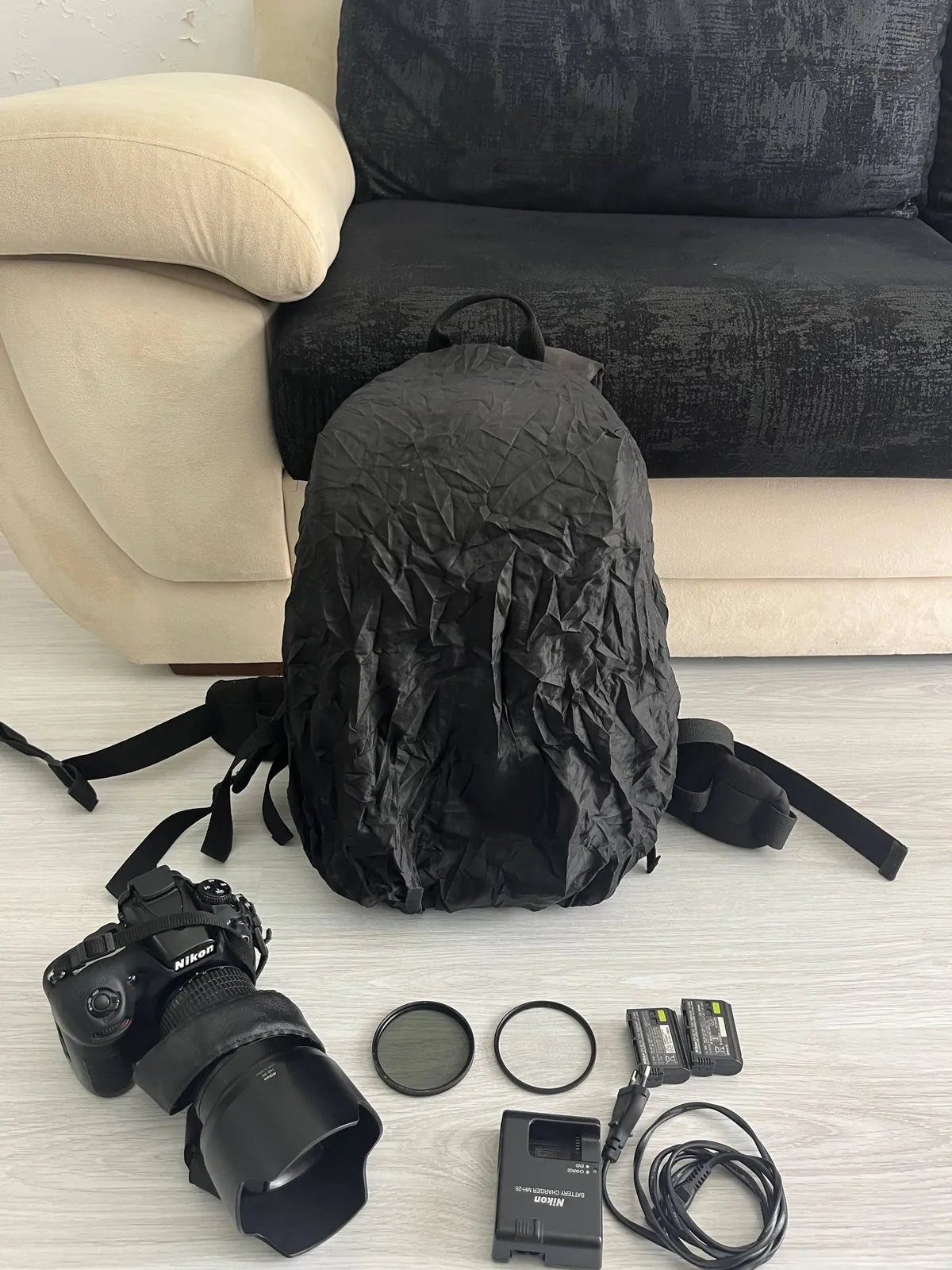 Зеркальный фотоаппарат Nikon D810 с объективом 24-70 7