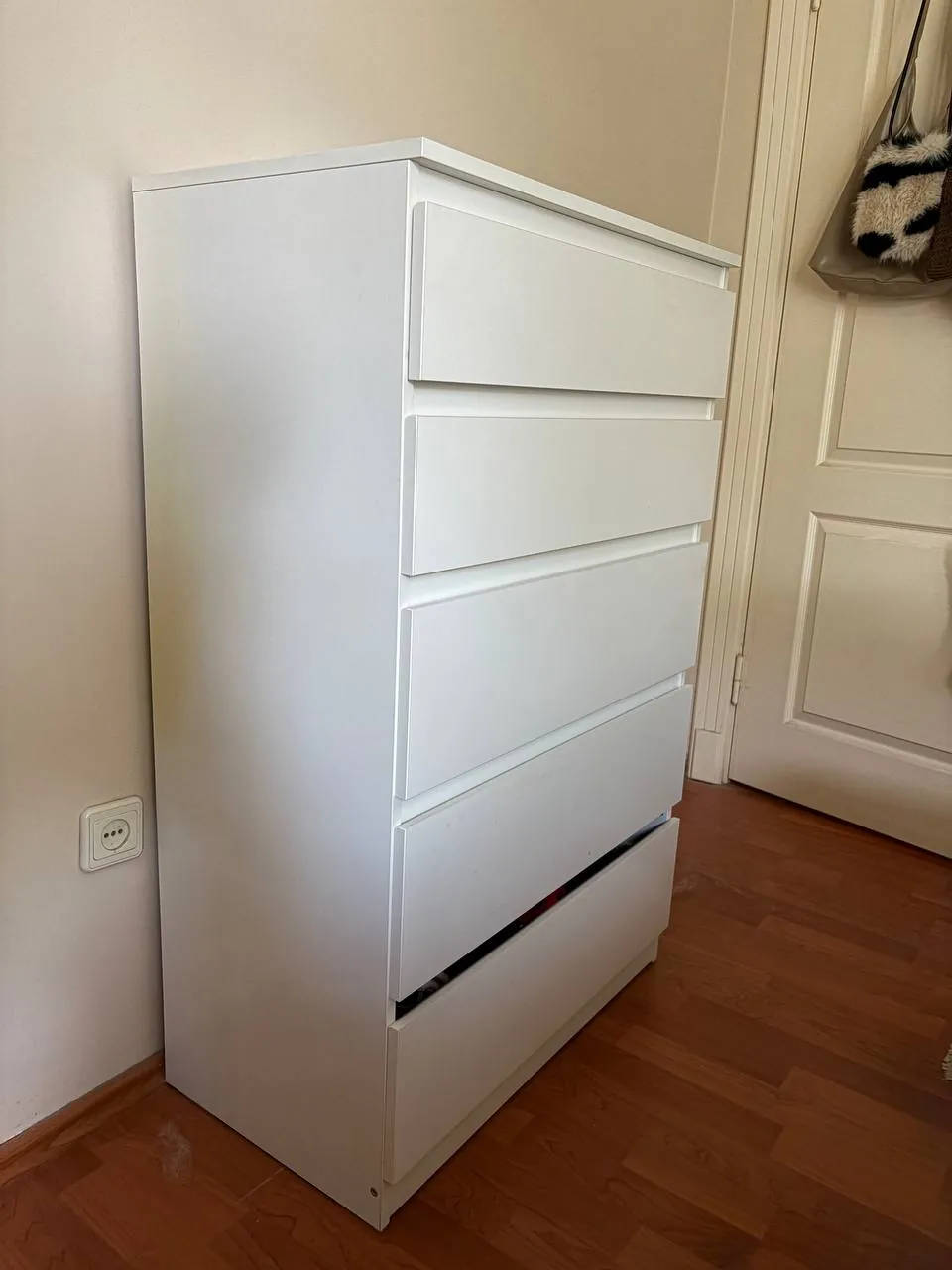 Комод IKEA с дефектом ящика, Атакёй 2