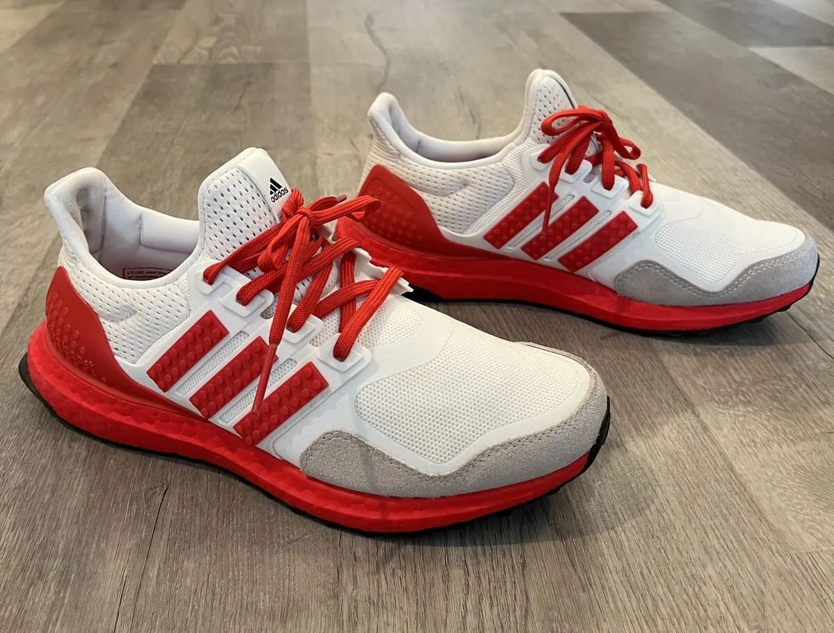 Кроссовки Adidas Ultraboost DNA x LEGO, 42 размер 1