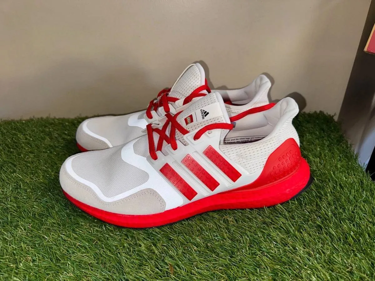 Кроссовки Adidas Ultraboost DNA x LEGO, 42 размер 2