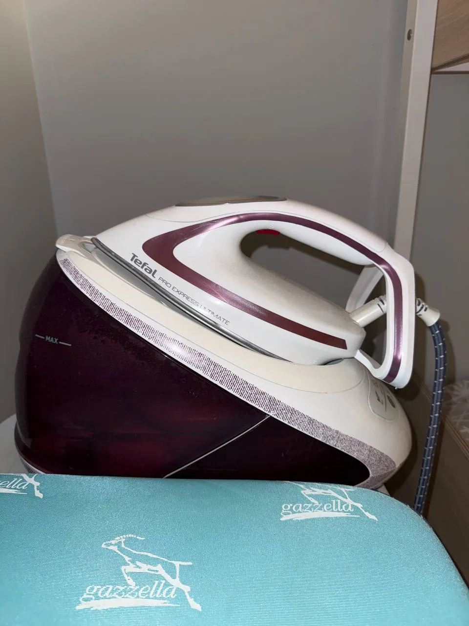 Паровой утюг Tefal с гладильной доской 1