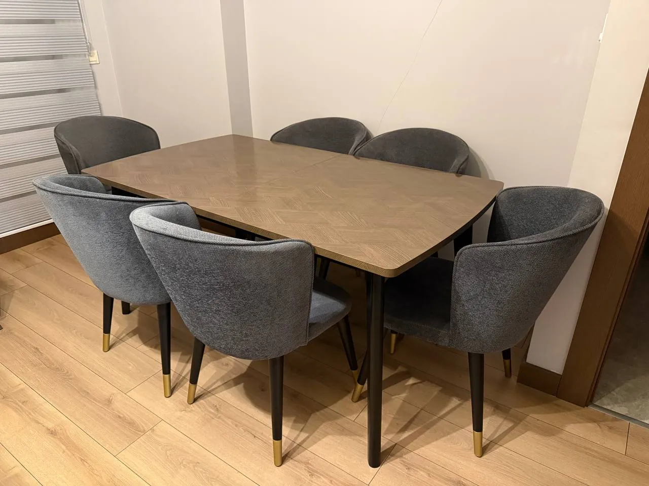Стол и 6 стульев EnzaHome 1