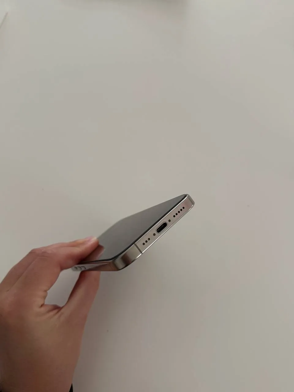IPhone 16 Pro 256 ГБ турецкой версии 4