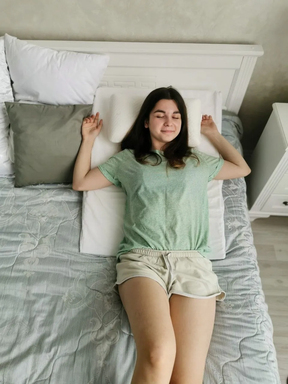 Клиновидная подушка Vitadream 80х60х20 см 2