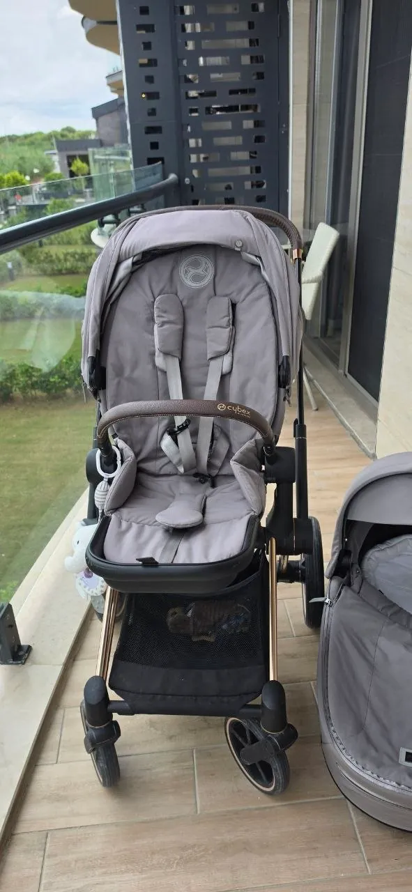 Детская коляска Cybex Priam 4 с автокреслом, район Лара 4