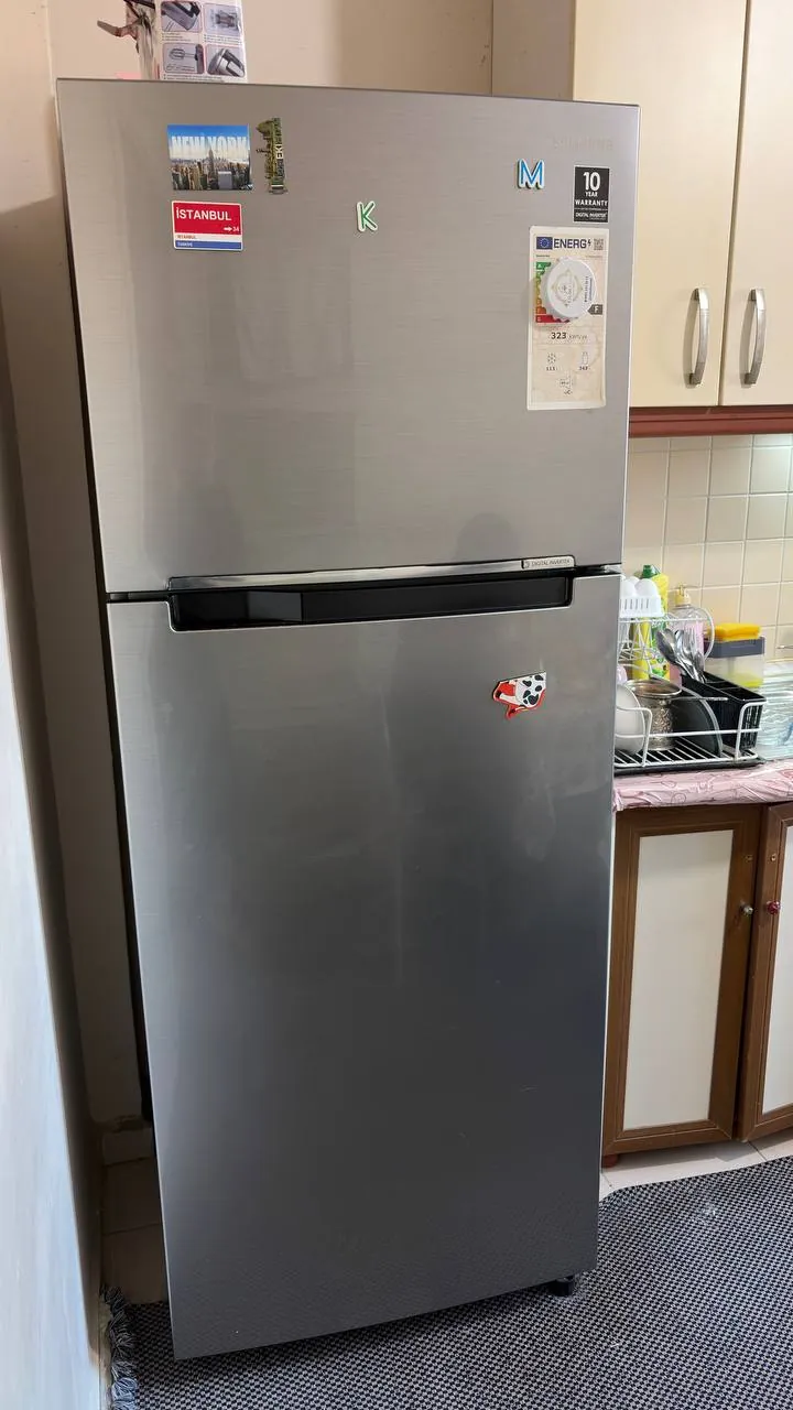 Холодильник Samsung 1