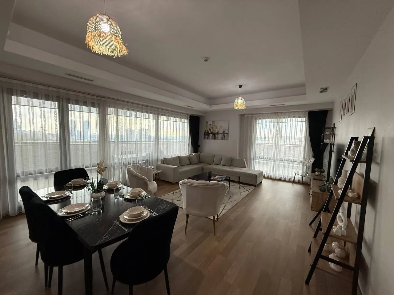 Квартира 3+1 в резиденции Maslak 1453 в Сарыере 1
