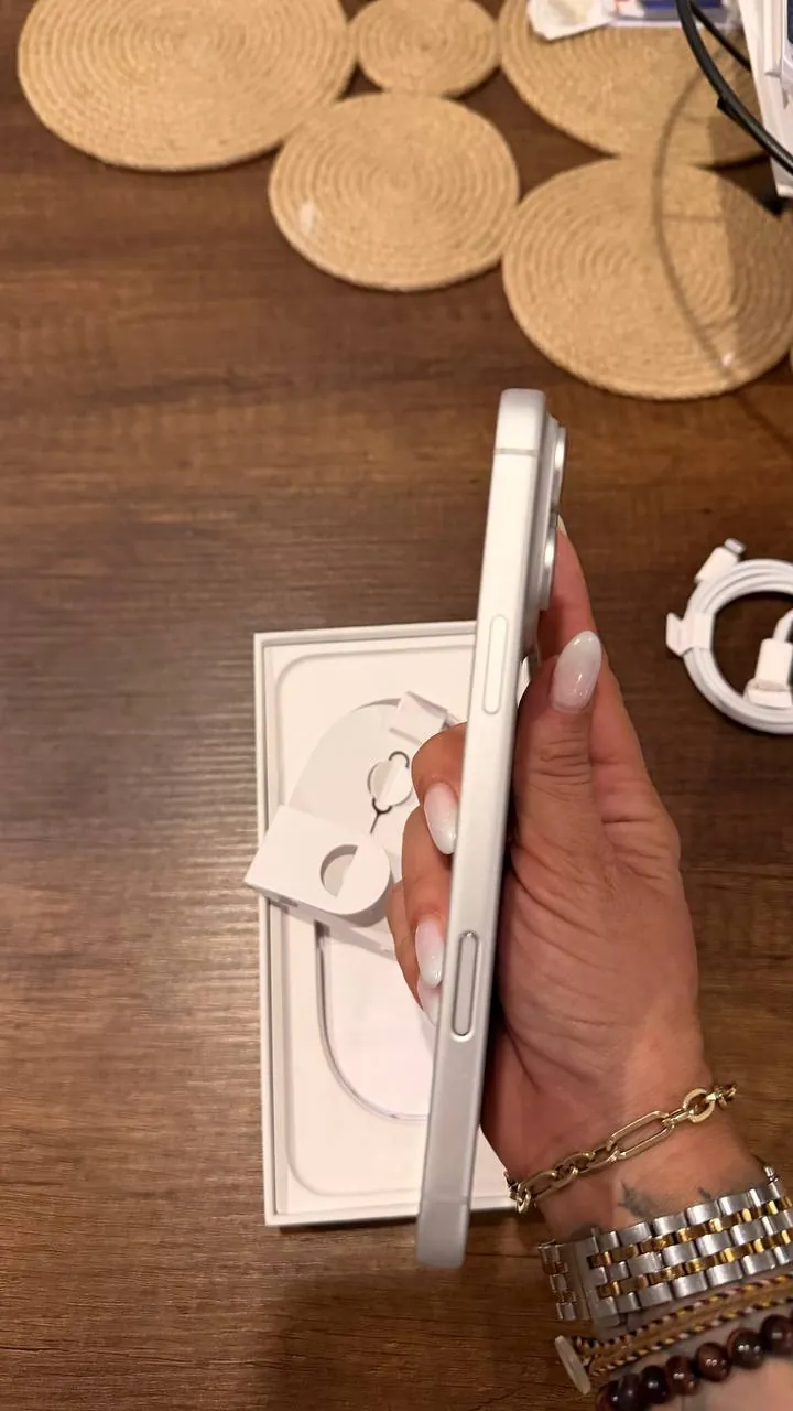 IPhone 17 Pro Max 256 ГБ Silver 4