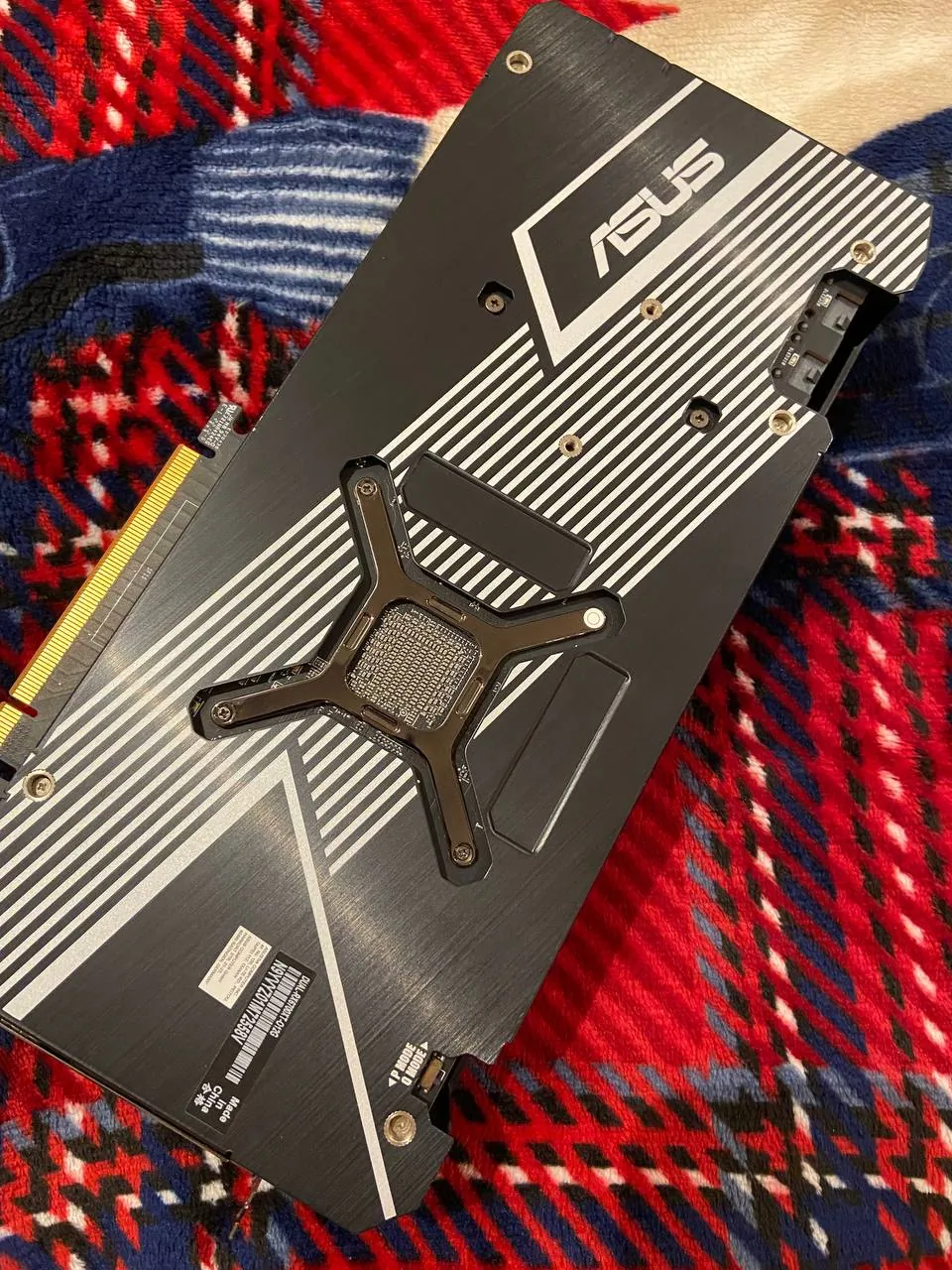 Видеокарта AMD Radeon RX 6700 XT 12 ГБ 3