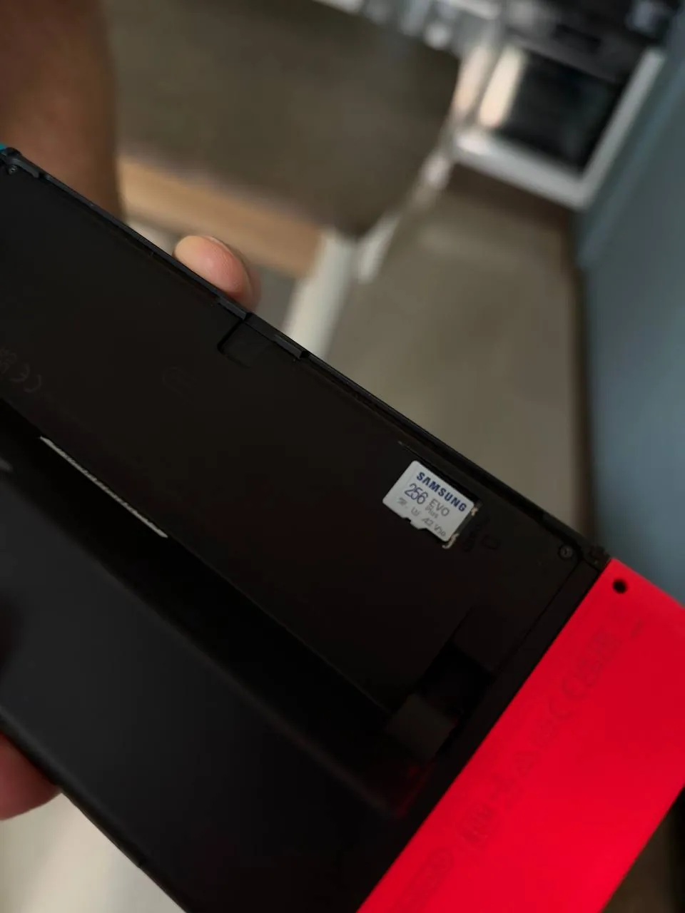 Nintendo Switch OLED 64GB с картой памяти 256GB 5