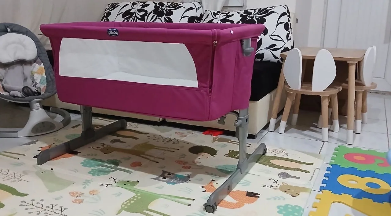 Приставная детская кроватка Chicco Next2me 1