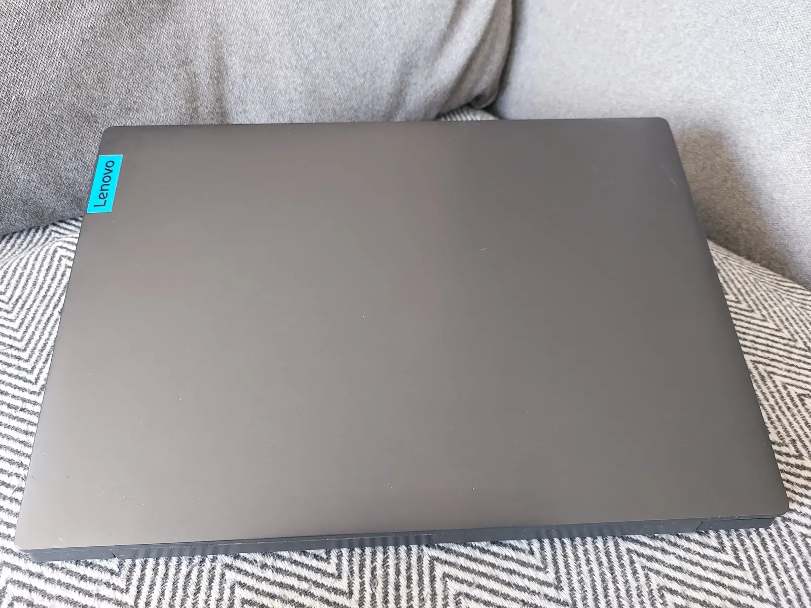 Ноутбук Lenovo с Core i5 и GTX 1050 2